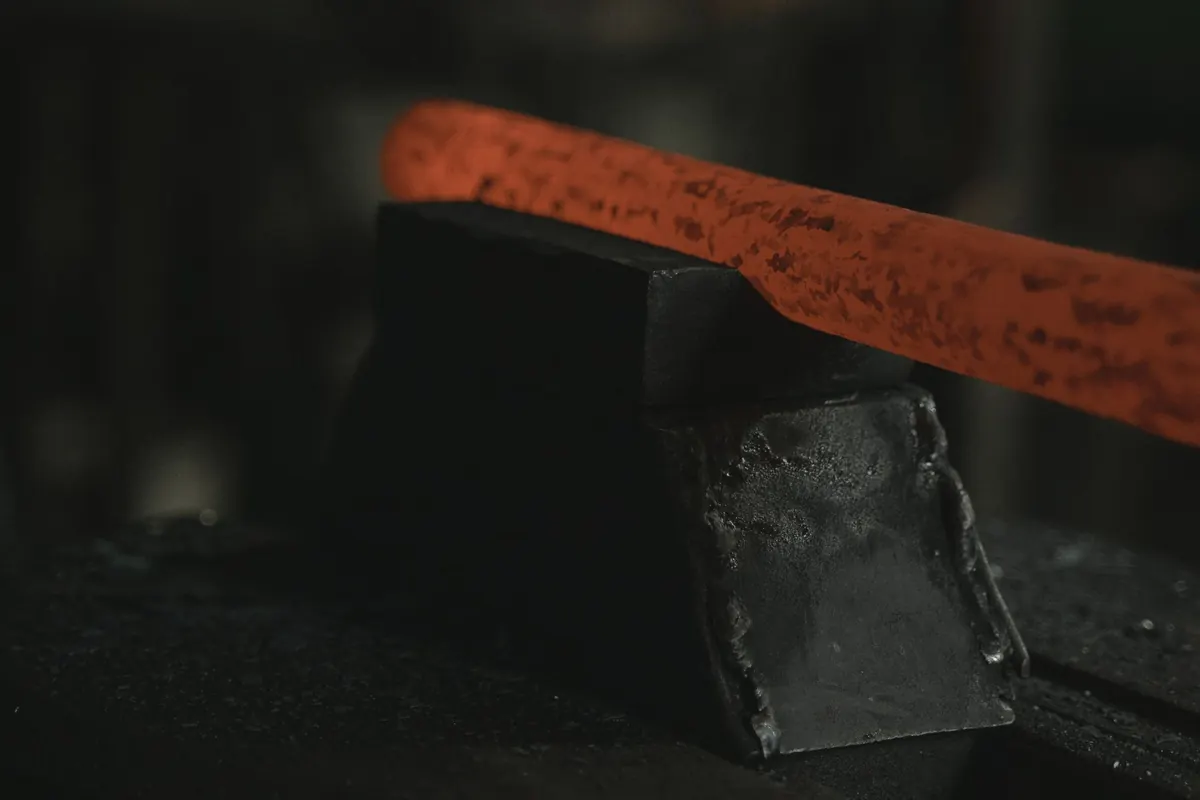 Understanding Steel for Blacksmithing: Carbon Content, Colour and Spark Testing